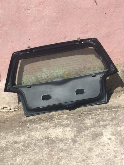 Tampa Mala VW POLO 6N2 Ano 2000 Completa Cor Preto