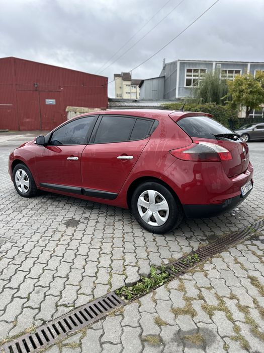 Авто машина Renault megane 1.5 дизель мехінка