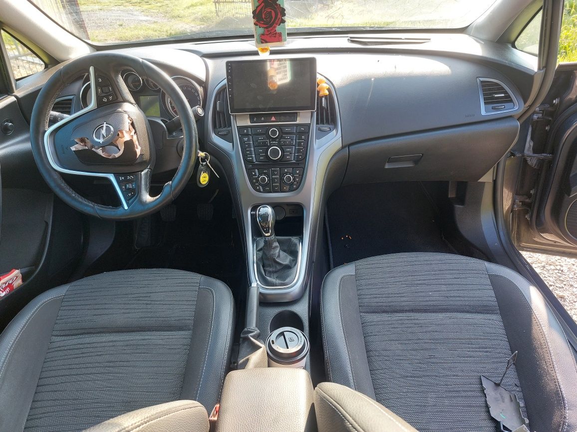 Opel Astra J 1.6d 2015r