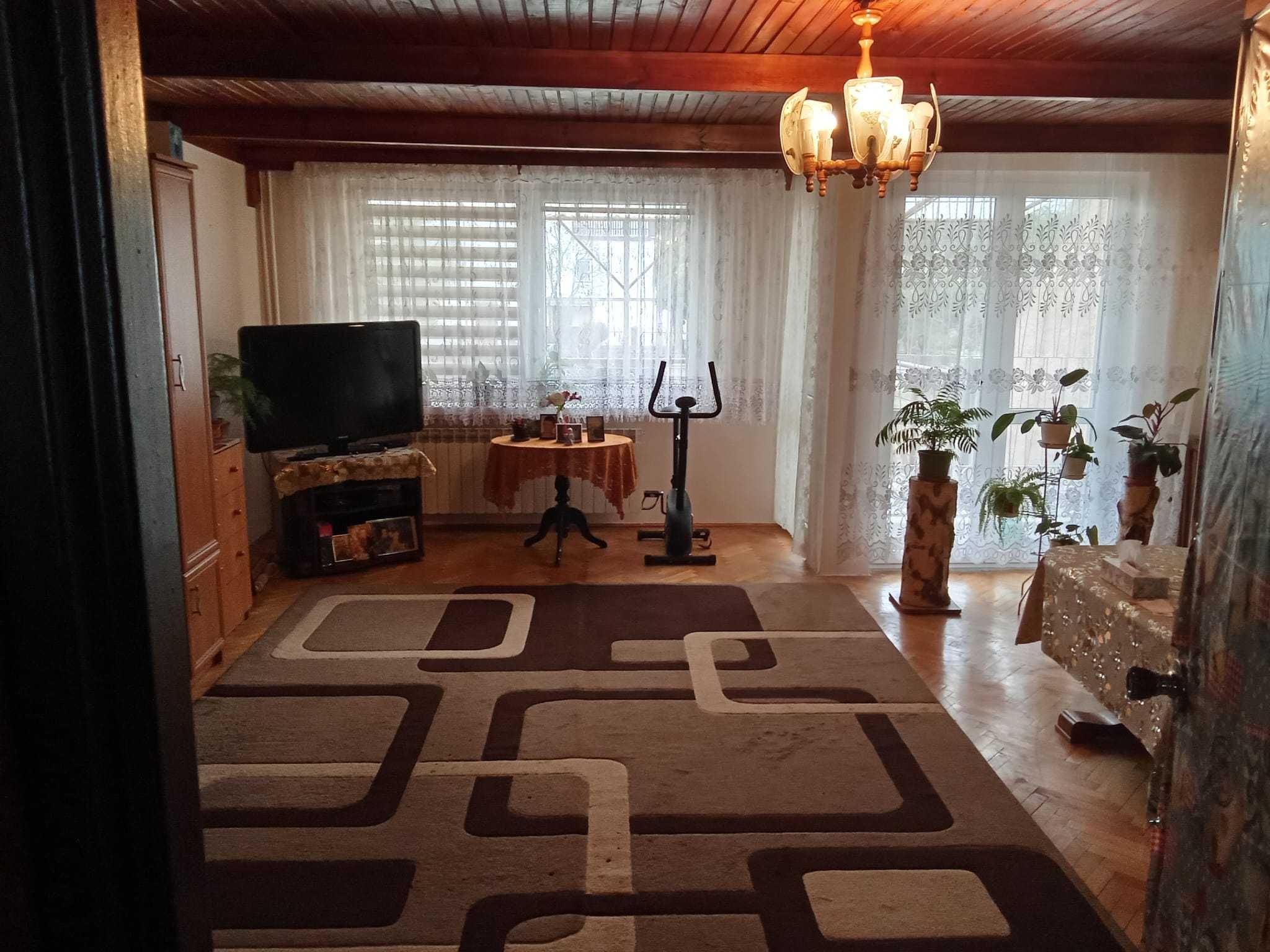DOM W SEGMENCIE dobra okolica miasto 4 pokoje garaż Bez Pośredników
