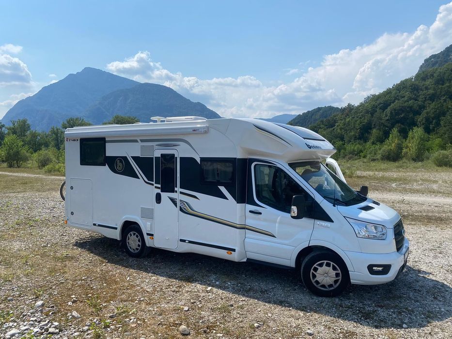 Kamper wynajem - Roller Team Zefiro 267 TL i Benimar Tesoro T463