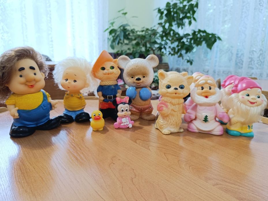 Резинові іграшки часу СССР.