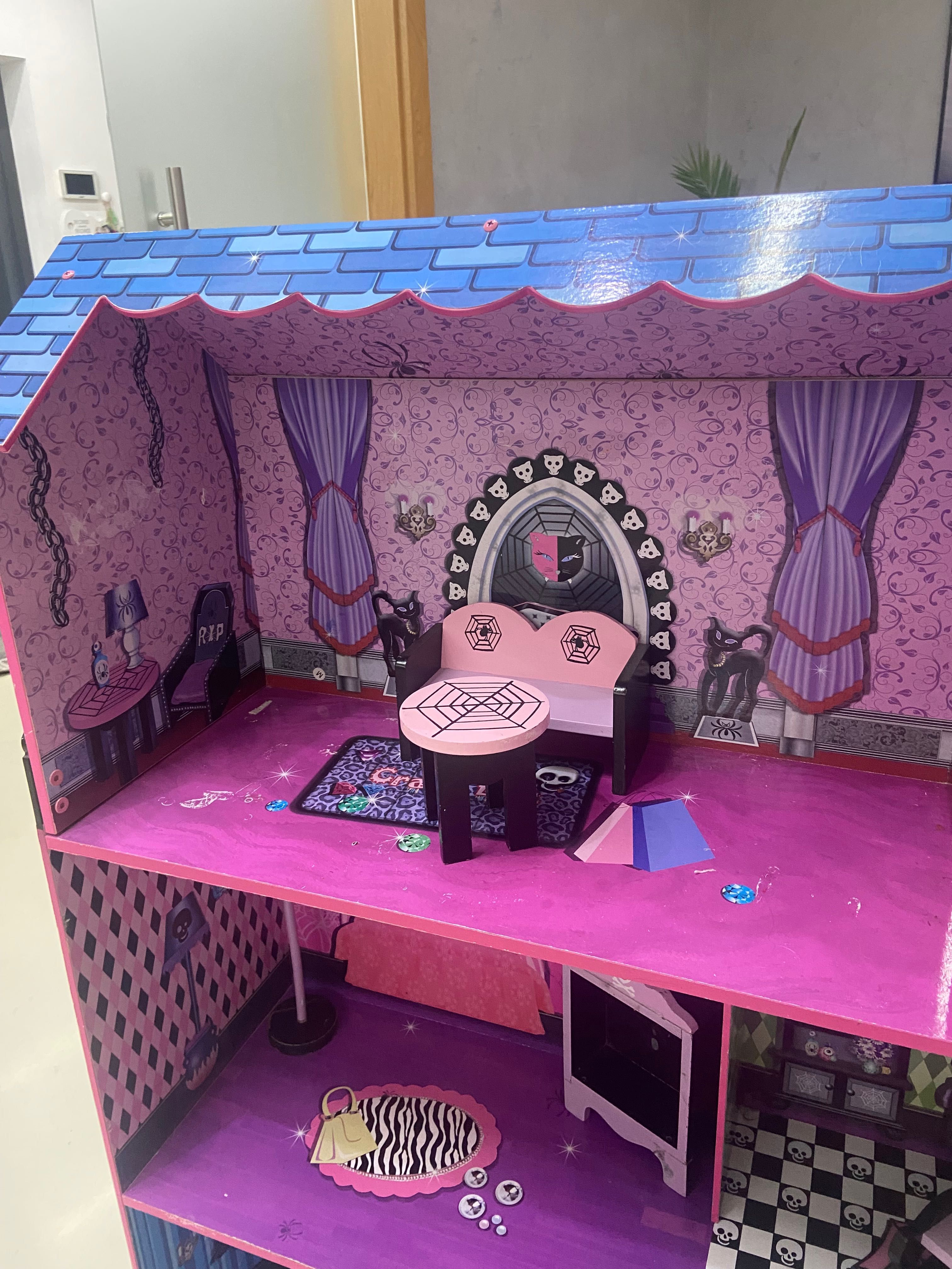 Duży domek dla lalek Monster high