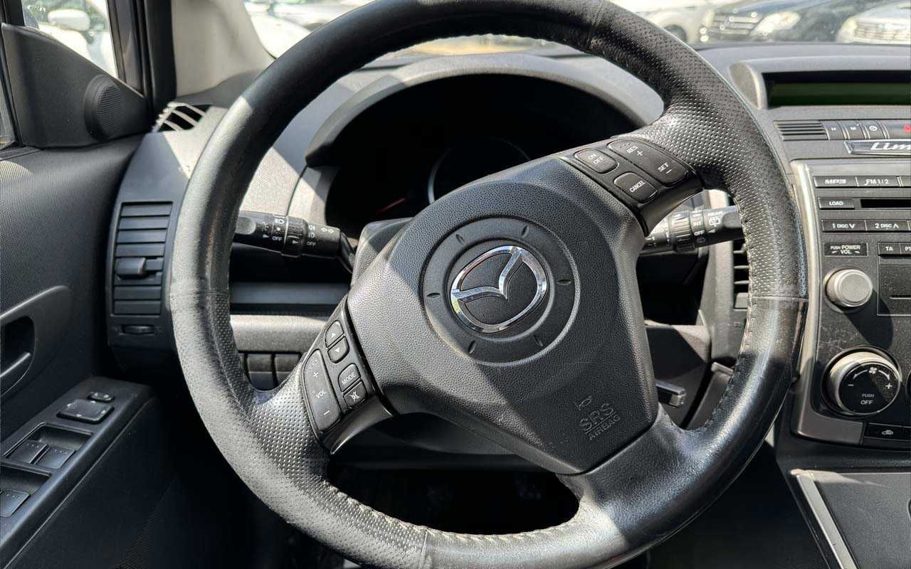 Mazda 5 2008 року