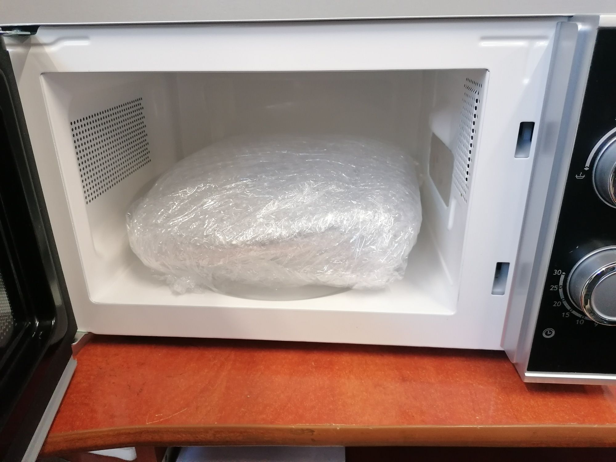 Mikrofalówka medion 17L M20