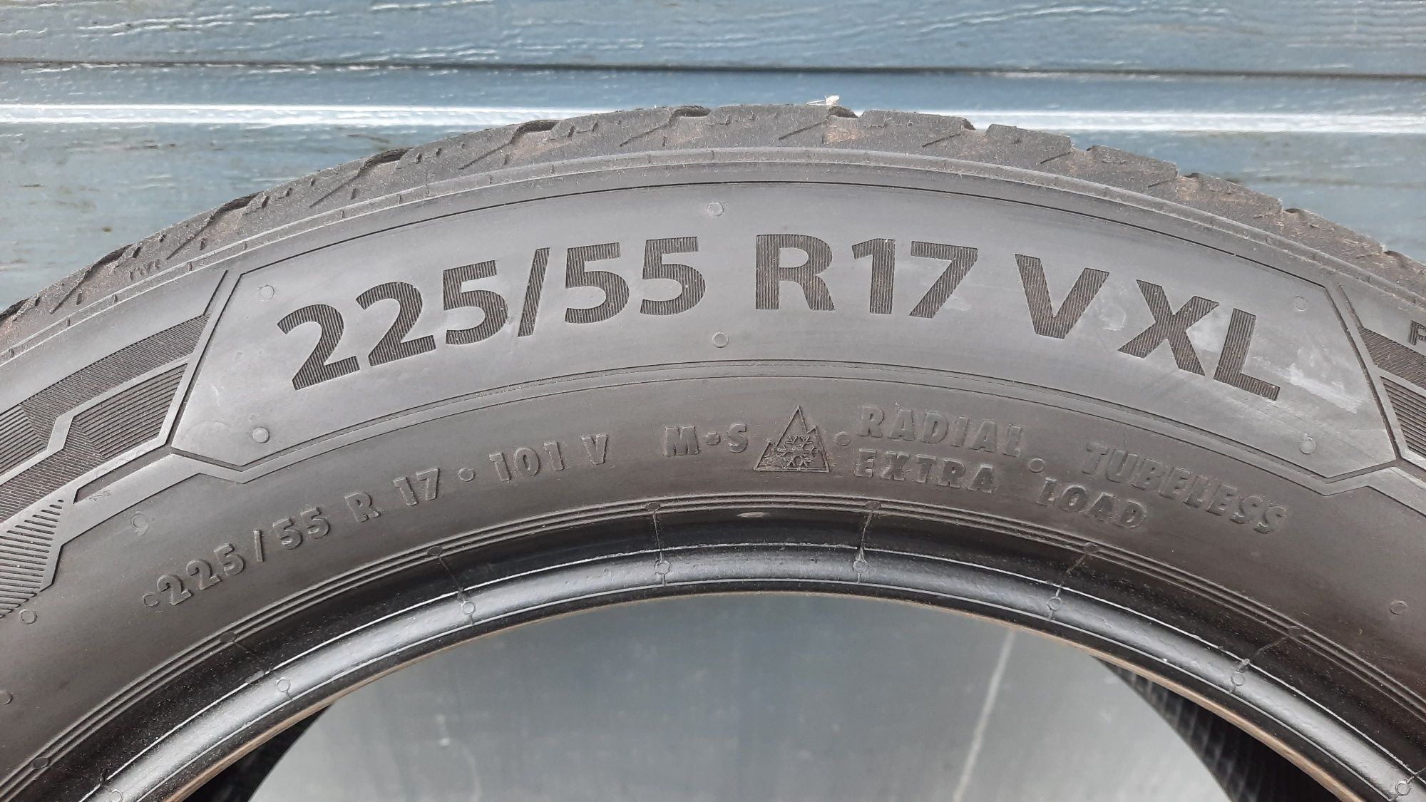 Barum 225/55 R17 Polaris 7.5 mm zimowe