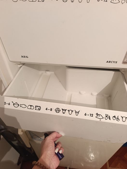 Продам морозильну камеру