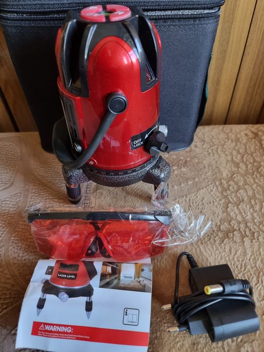 Лазерный уровень DEKO новый с алюминиевой триногой 1,5м.