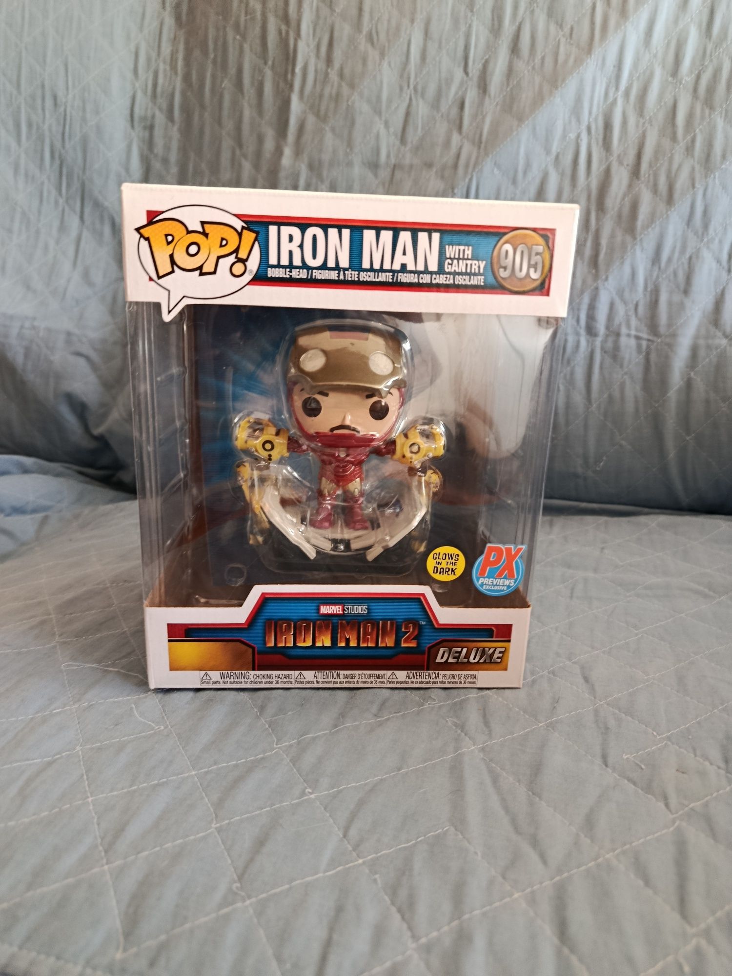 Funko Pop! Marvel: Iron Man with gantry - Glow in the Dark - PX Exclus