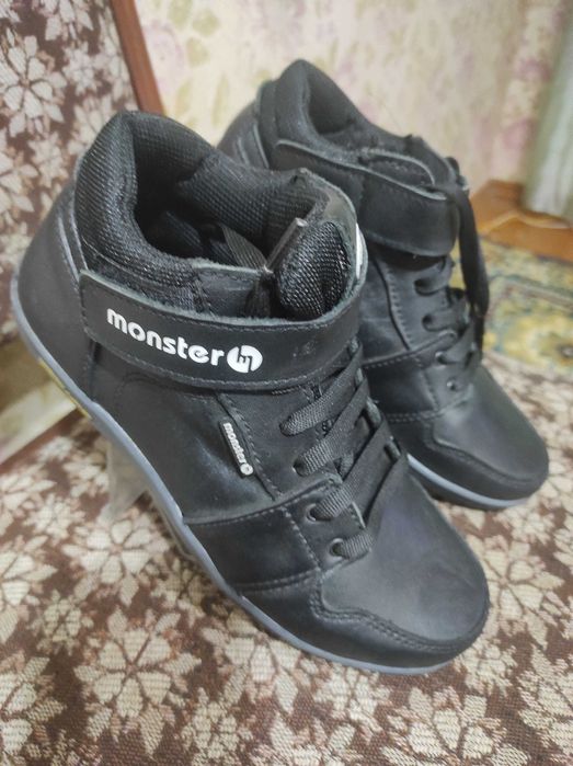 Чоловіче взуття ( черевики/лофери/туфлі/дитяча обув і т.д)