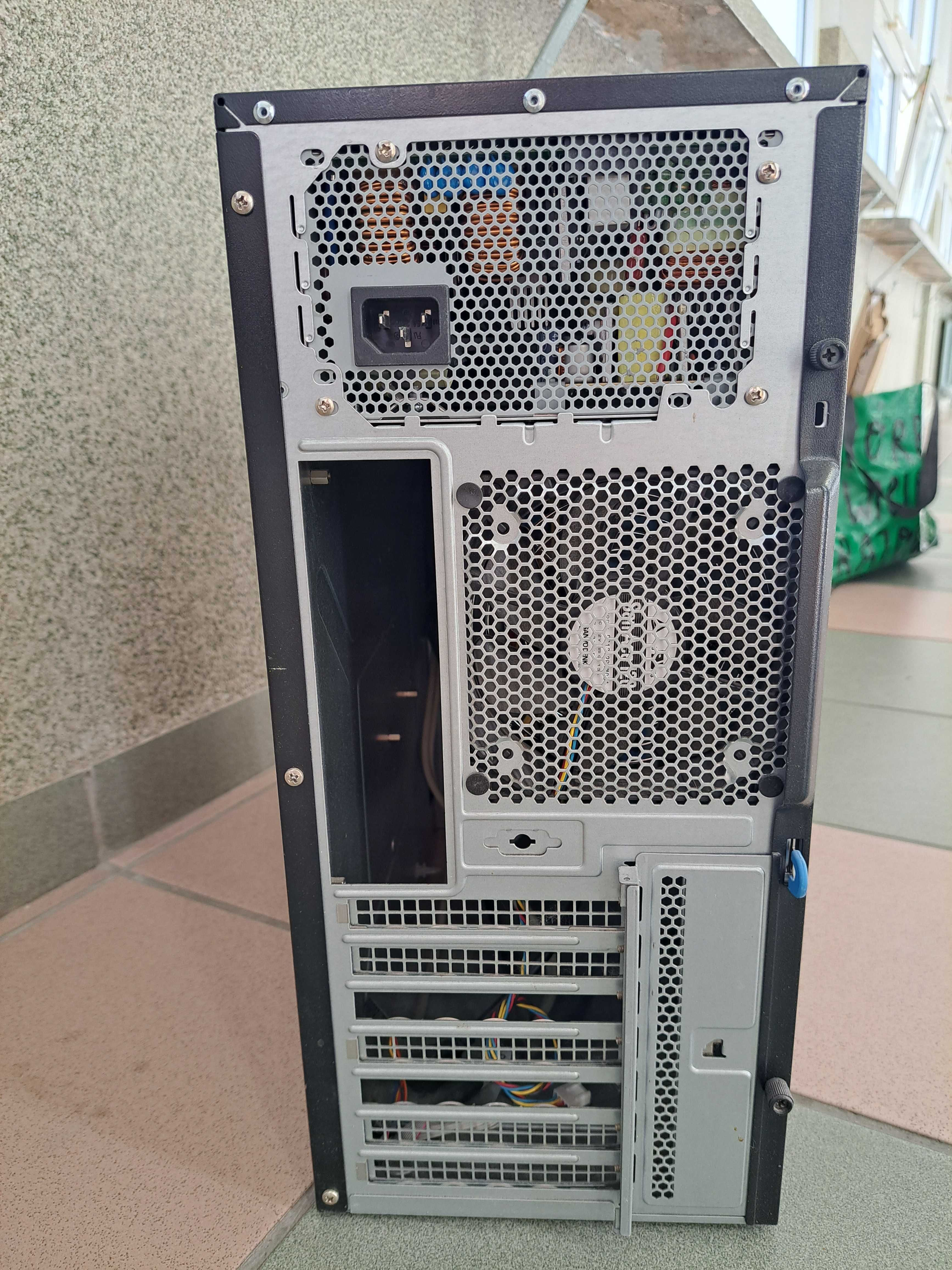 Supermicro Mini Tower Czarny 400W