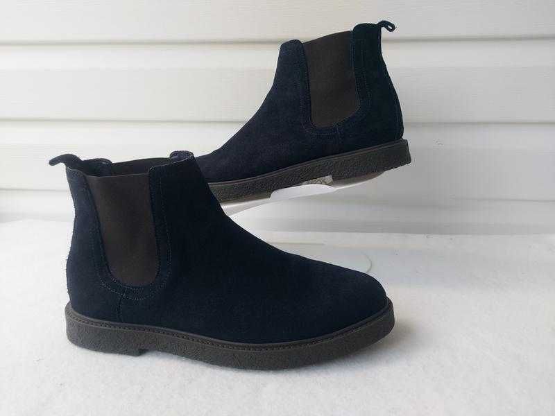 Чоловічі замшеві черевики челсі zara