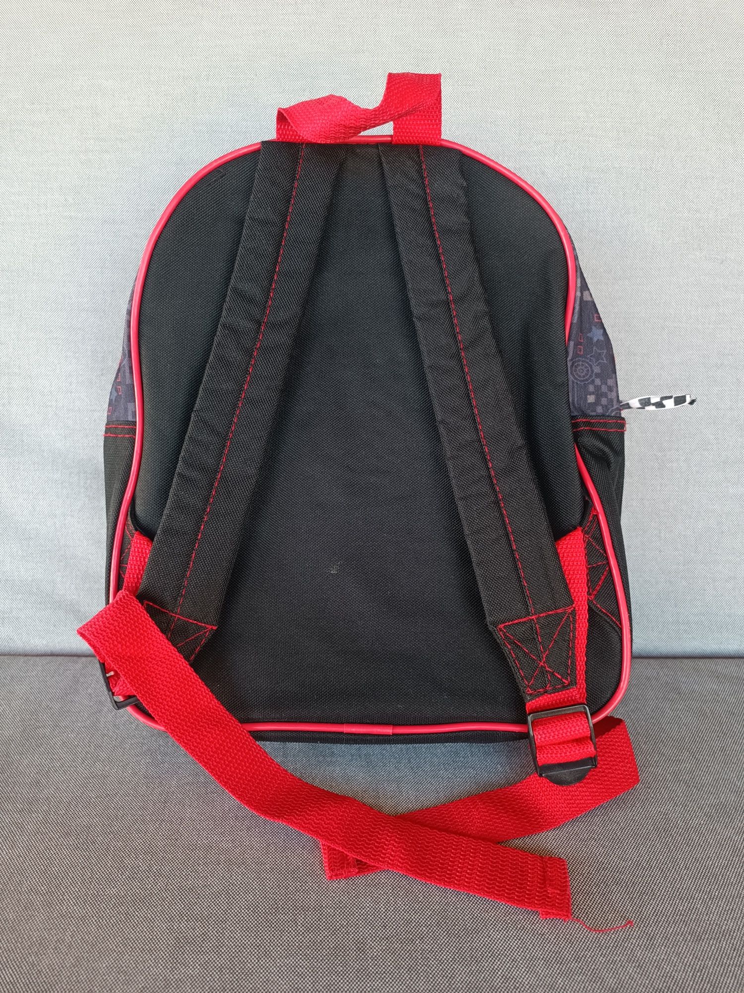 Mochila pré escolar com o Faísca McQueen