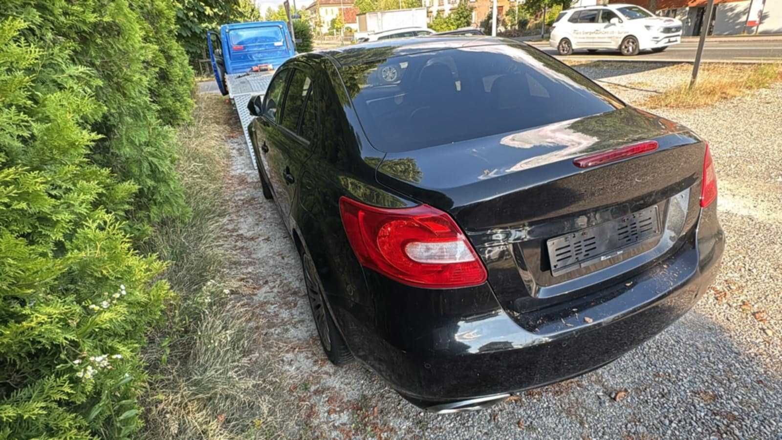 Suzuki kizashi lampy zderzak maska silnik