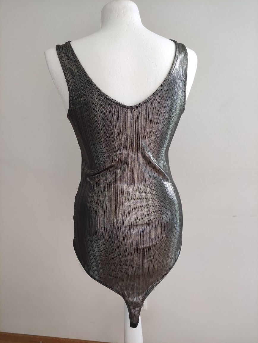 Błyszczące body M-L