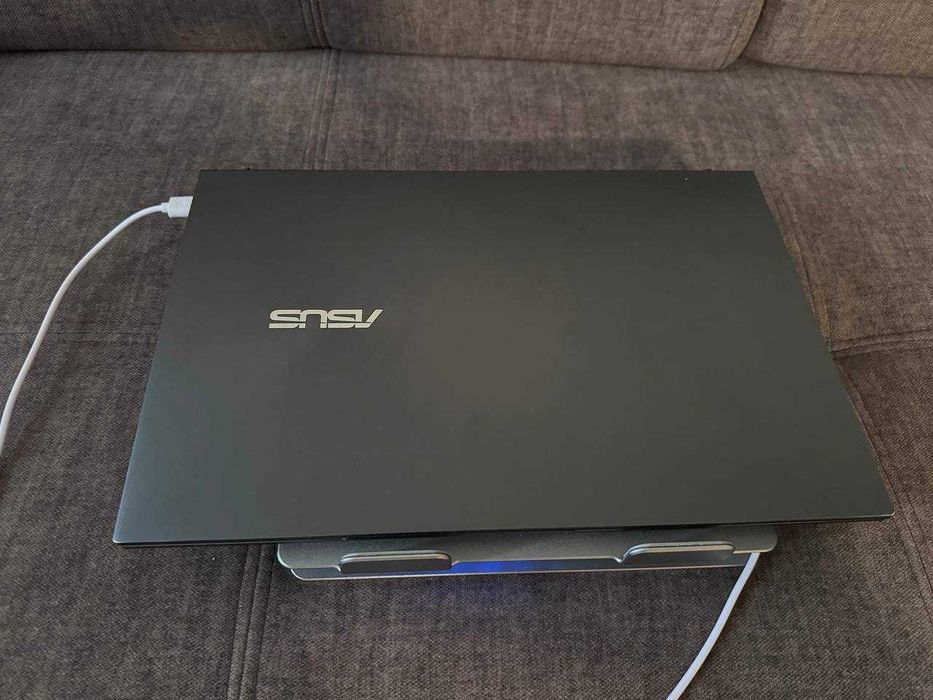 Ноутбук  Asus ZenBook Pro 15