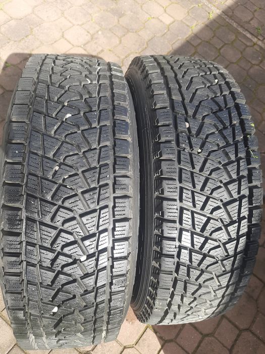 235/65 R17 opony zimowe  ostre 4x4 jeep touareg ML pajero