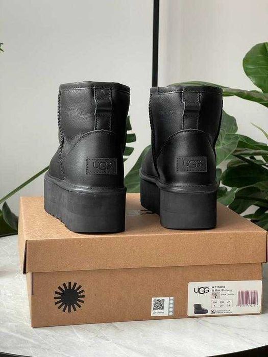 Угги/Угг/Уггі/Уги/Угі/UGG Australia Mini Platform Black/Шкіра Овчина
