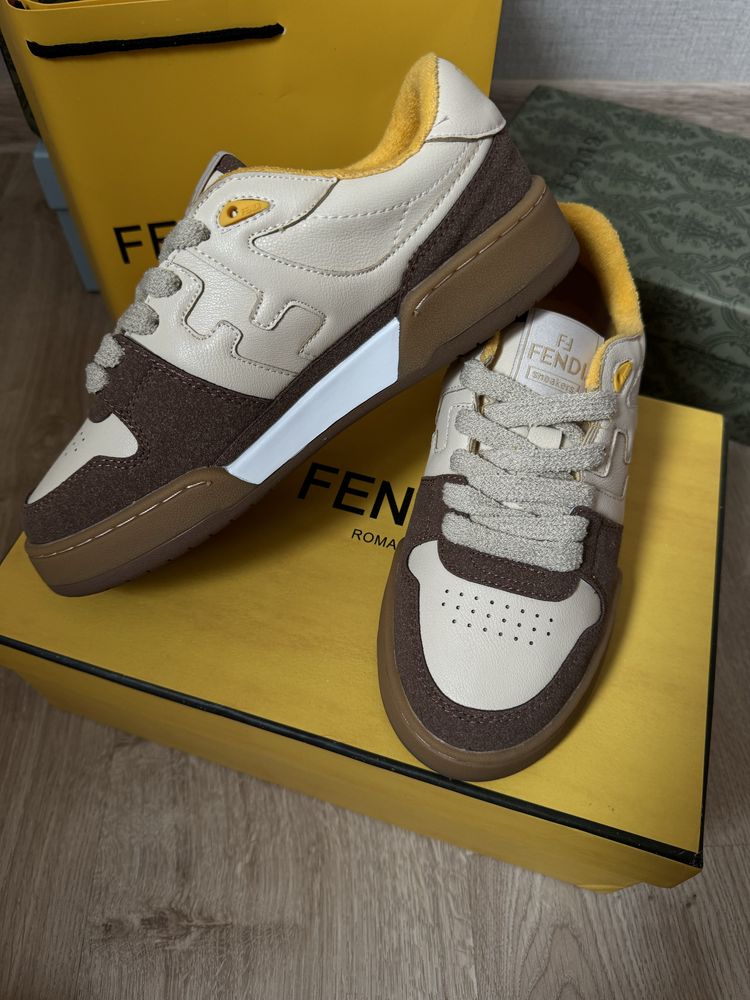 Кросівки Fendi 38 розмір