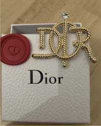 Брошка Dior