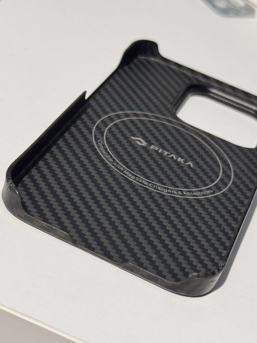 Чохол pitaka на Iphone 14 pro карбон