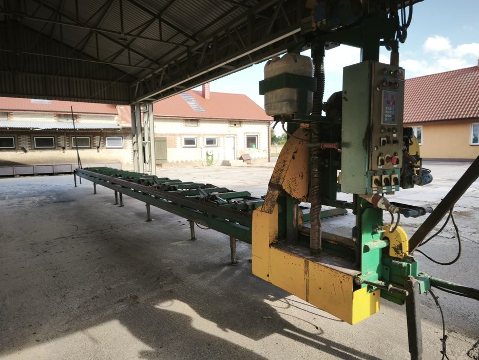 Trak taśmowy do drewna