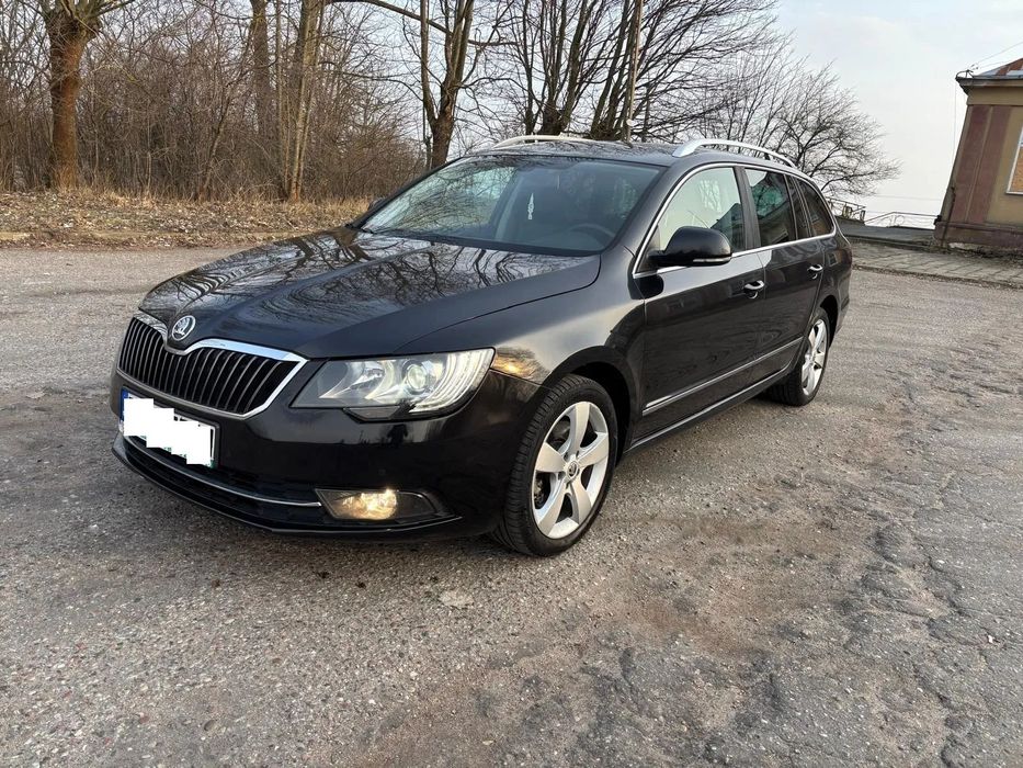 Skoda Superb LIFT NOWY Model FULL OPCJA Serwis = ASO Skóra Navi Xenon