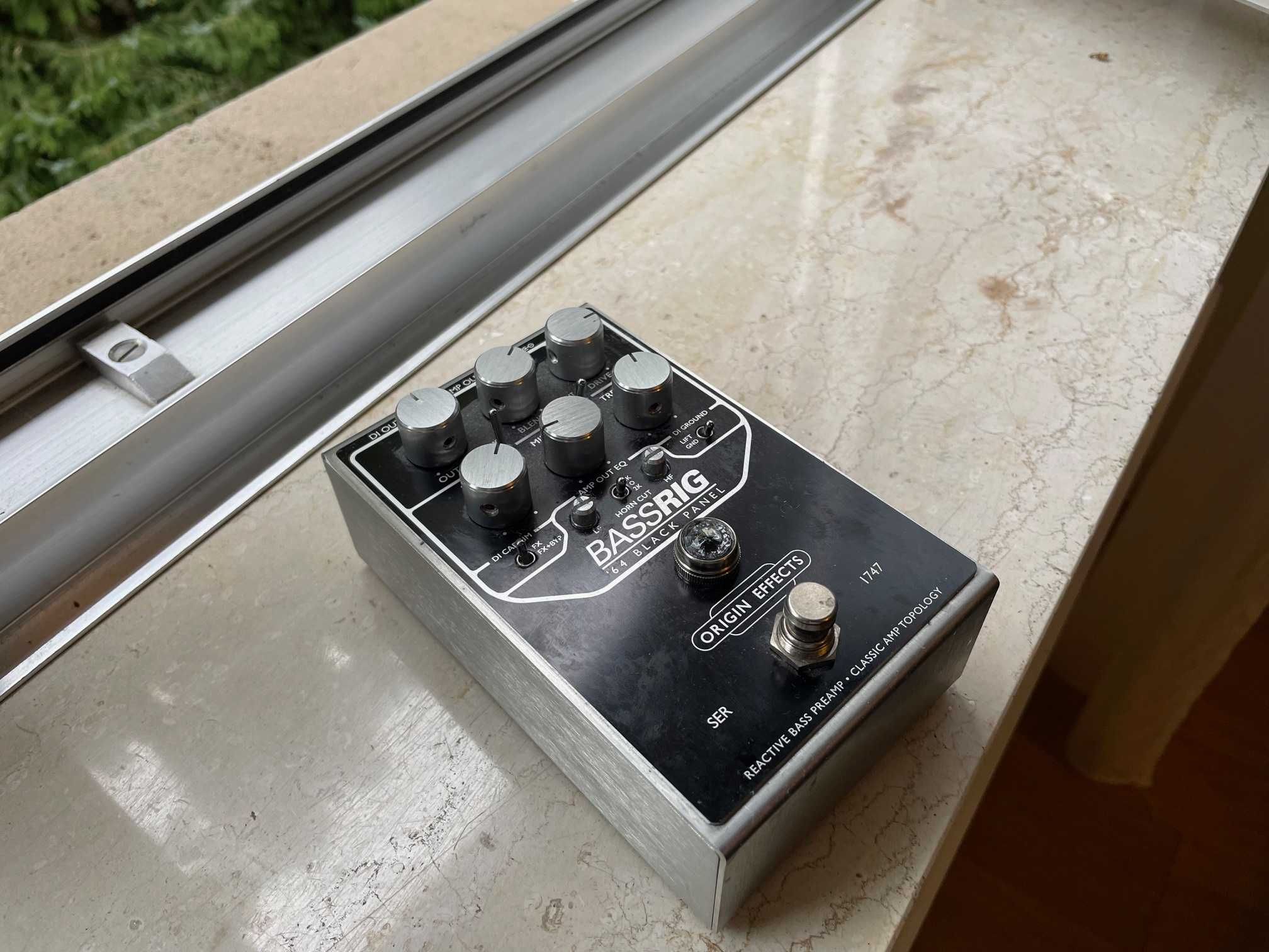 Origin Effects Bassrig ’64 Black Panel