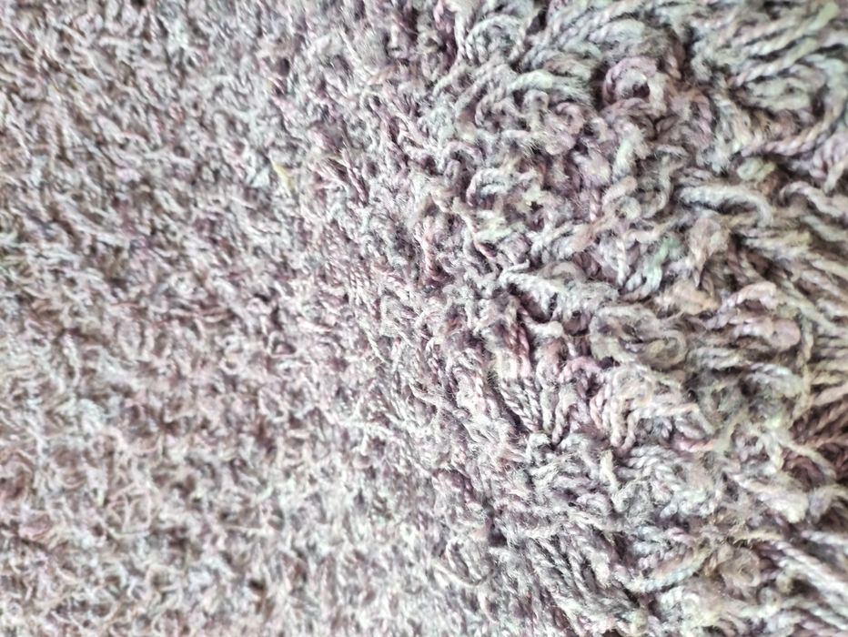 Dywan koło 170 cm foiletowy