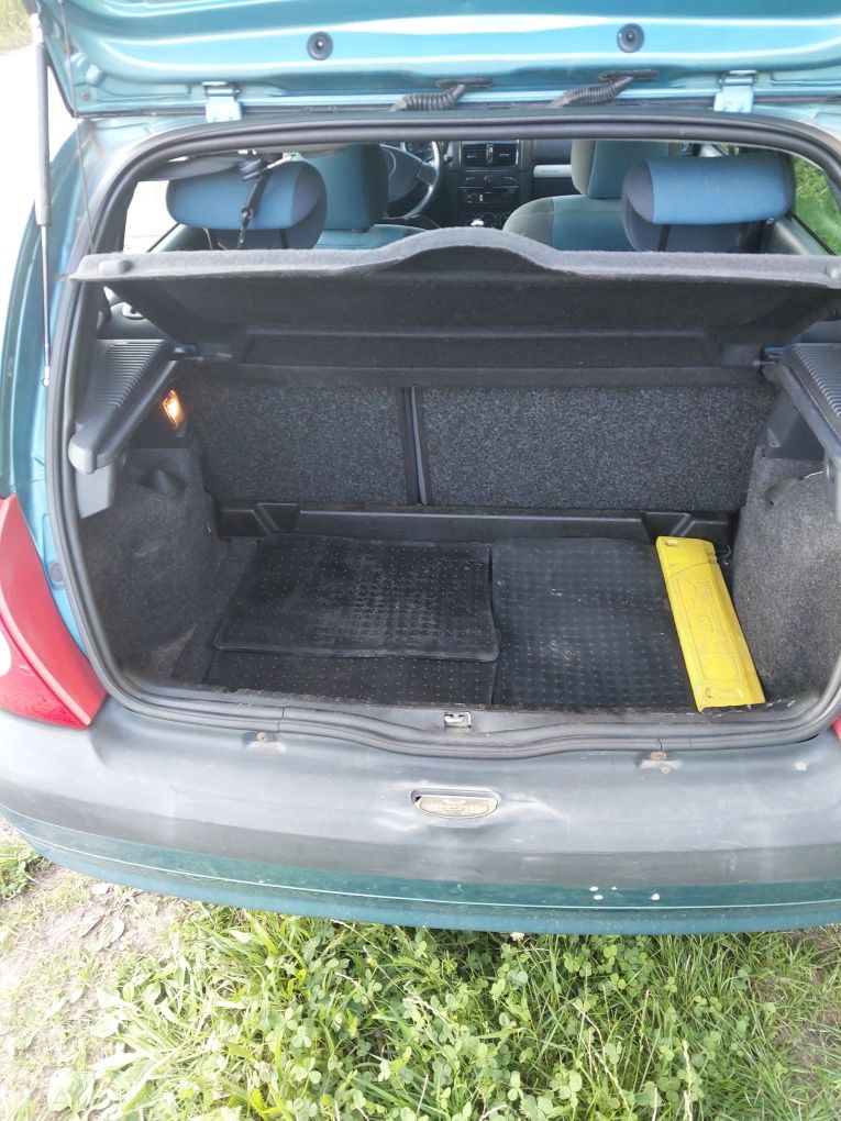 Renault Clio 2 1.2 16v