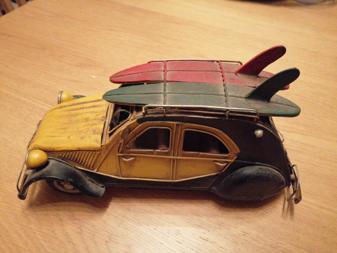 Citroen 2 CV em metal