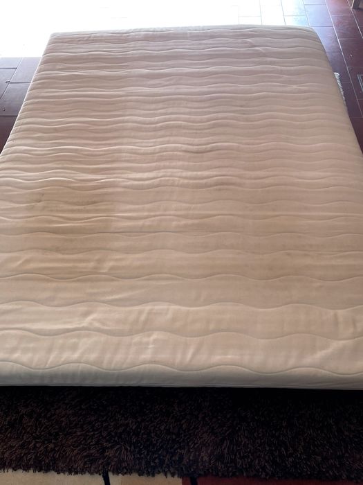 Oportunidade Cama casal IKEA com colchão SULTAN. POUCO USO.