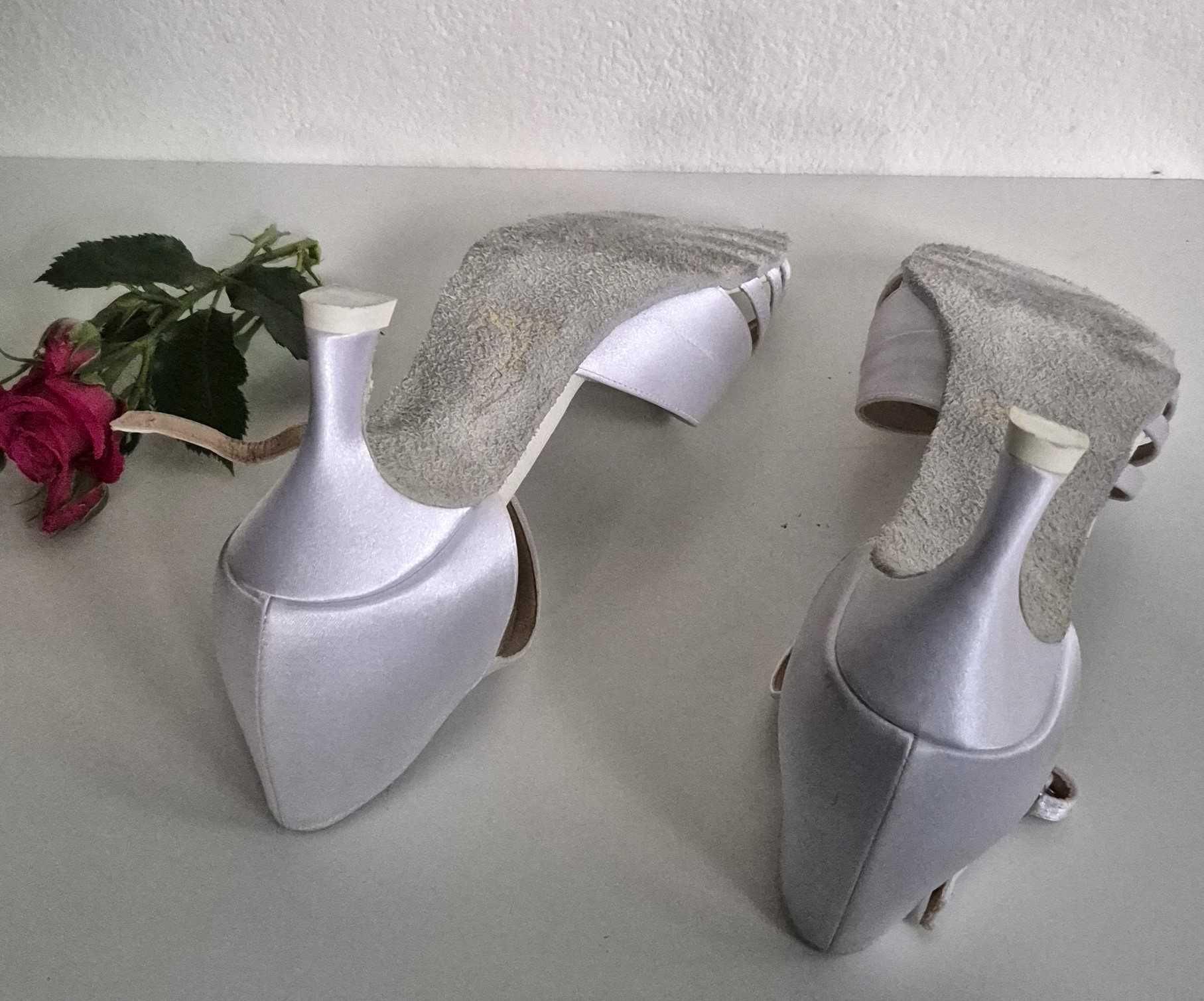 Buty taneczne białe KOZDRA latino/salsy/wesele-r.37, raz użyte, satyna