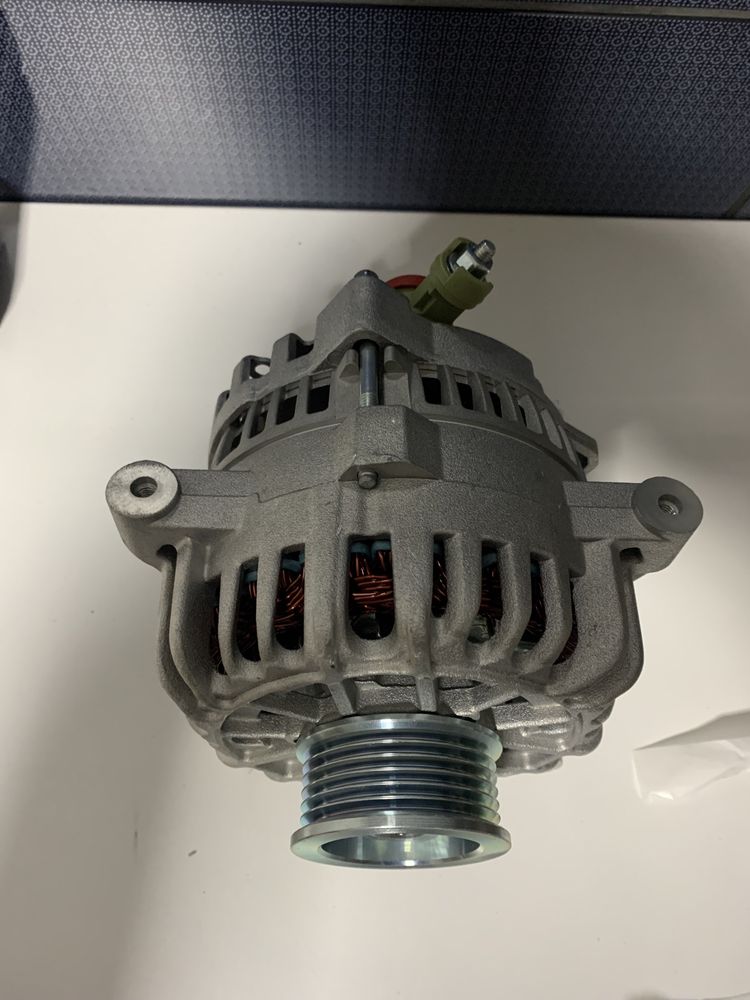 Ford f150 Ford Lincoln Navigator alternator  nowy