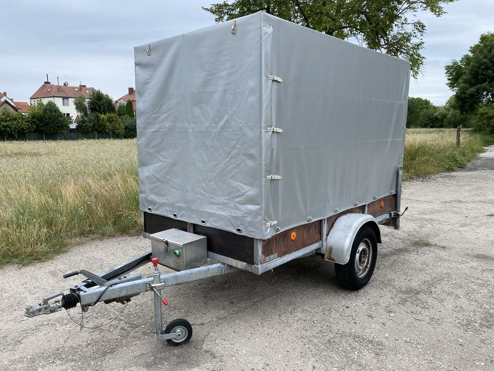 Przyczepka przyczepa 260x147 z hamulcem plandeka 1300 kg z Niemiec !