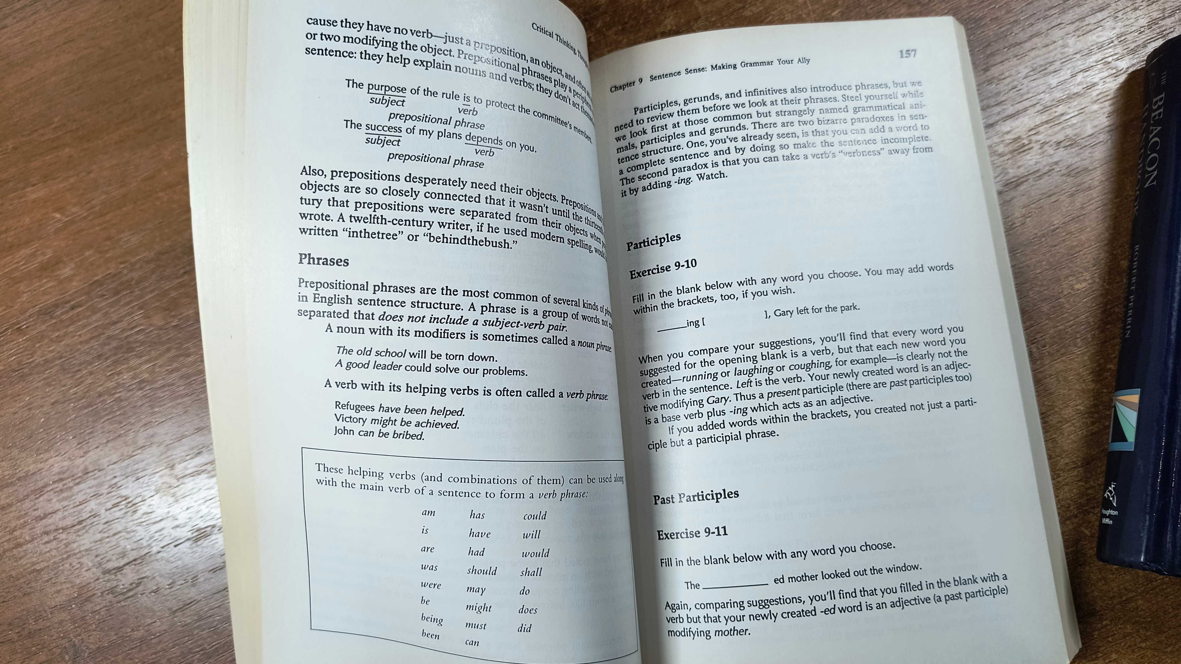 Critical Thinking, Thoughtful Writing + Beacon Handbook На английском