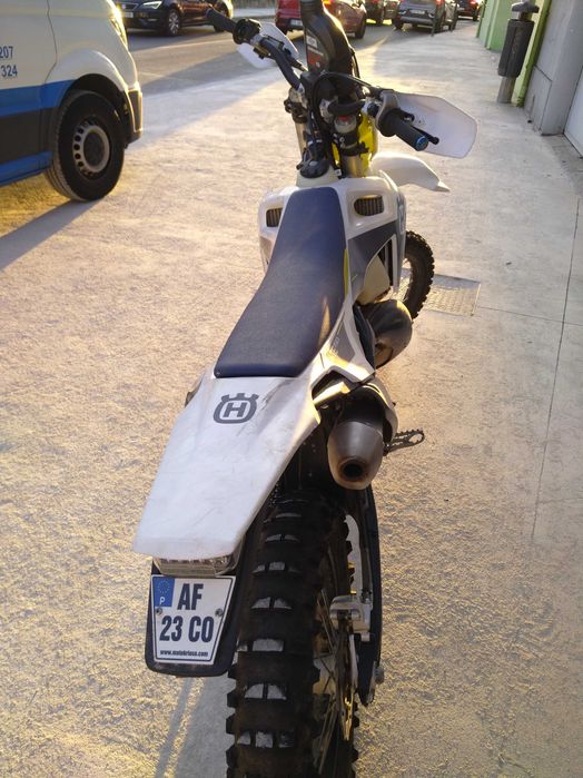 Husqvarna 150 matrículada