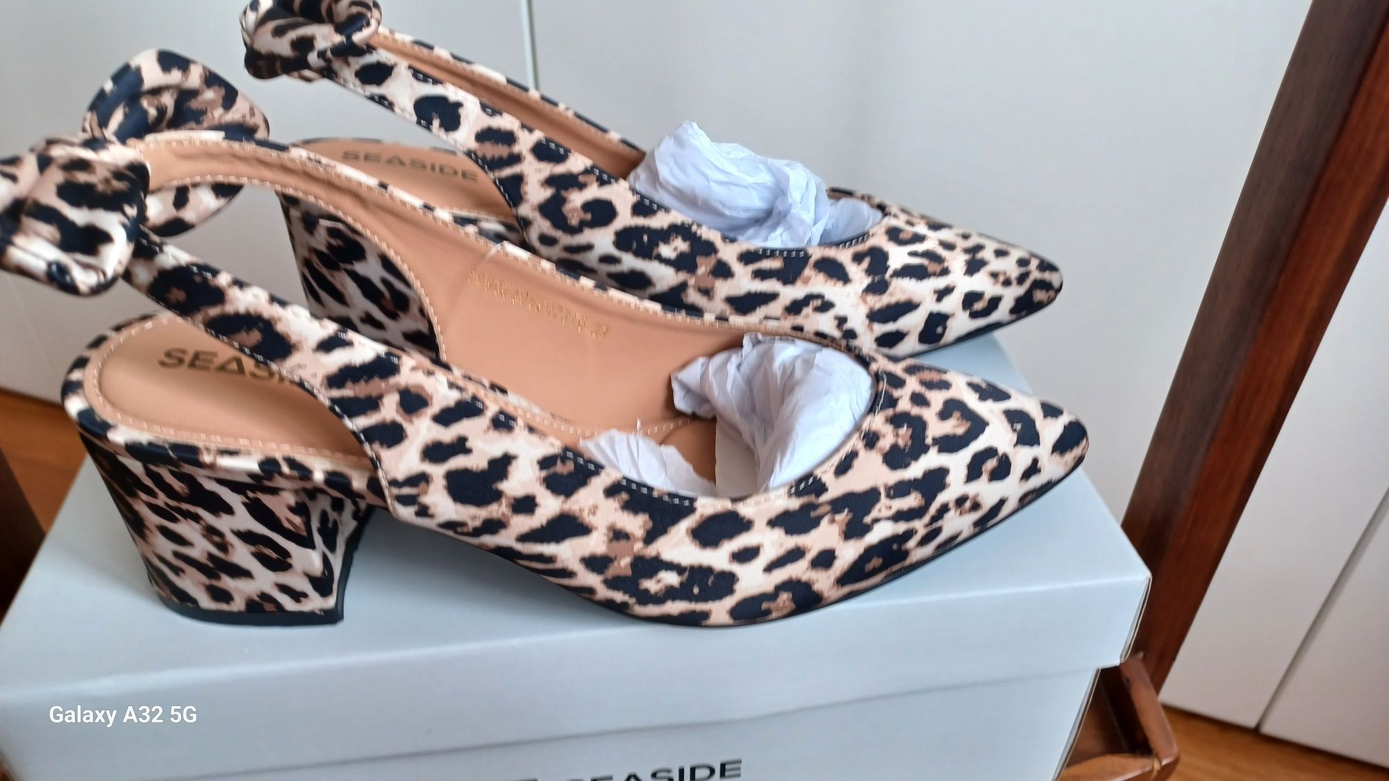 Sapatos Seaside novos