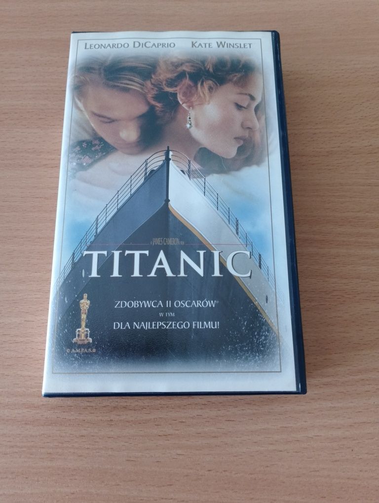 "TITANIC" kaseta VHS, film video, melodramat, L. DiCaprio, K. Winslet