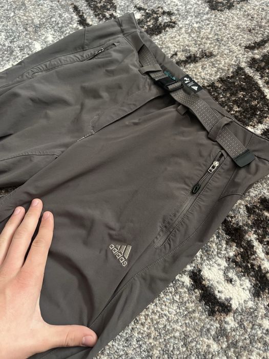 Нейлонові штани Adidas, M