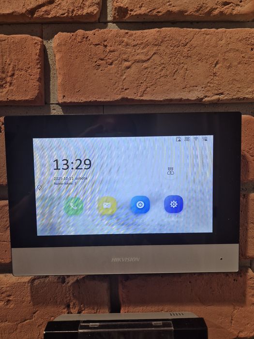 Video domofon  IP hikvision  sprawny cały komplet switch karty