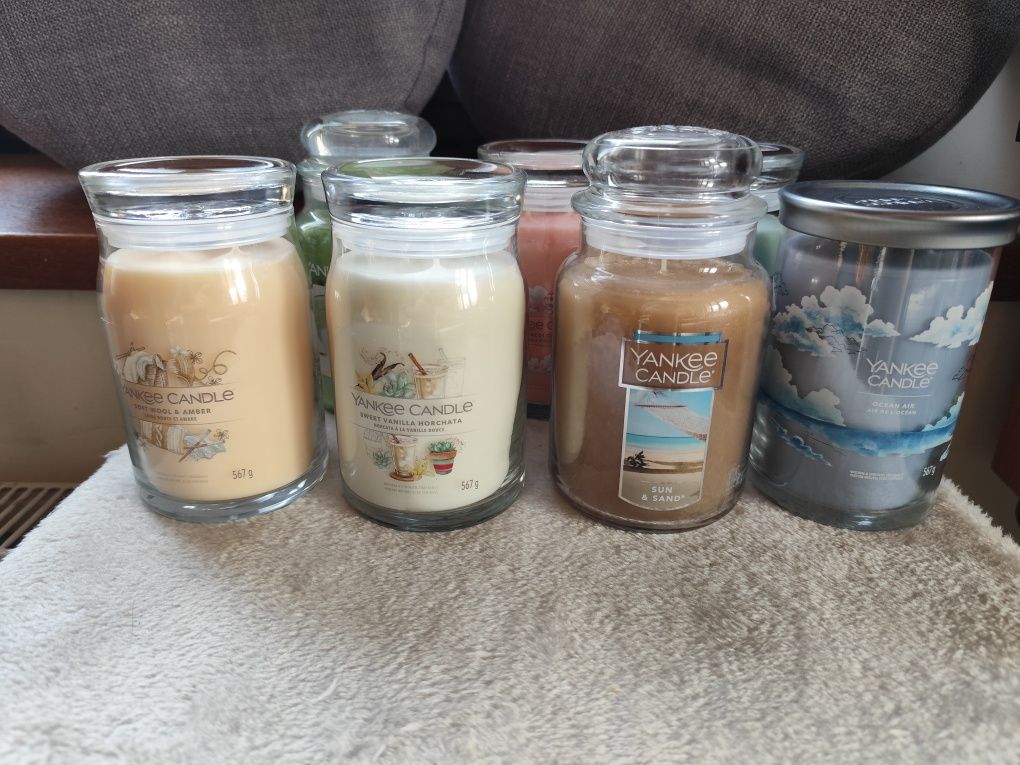 Yankee Candle największe ponad 30 zapachów 623g/567g