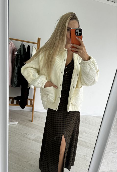 Стильна куртка нова осіння молодіжна жіноча весняна