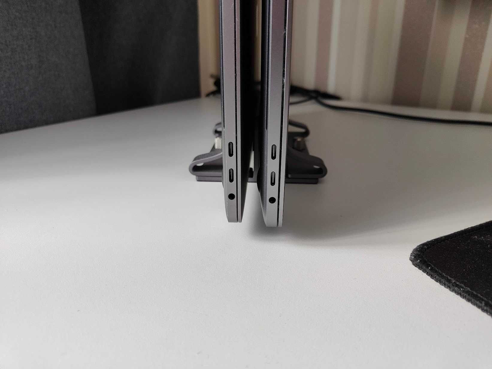 Вертикальна підставка Ugreen Vertical Laptop Stand (Dual Slot)