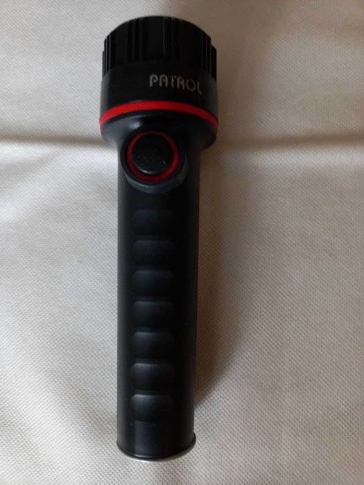 Latarka kryptonowa Patrol nowa !