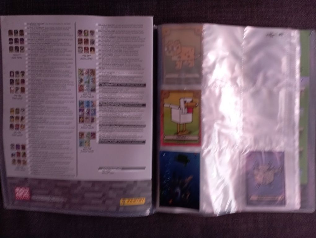 Caderneta Cartas Minecraft incompleta