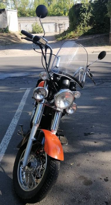 Обтекатель мото (ветровое стекло) универсальный