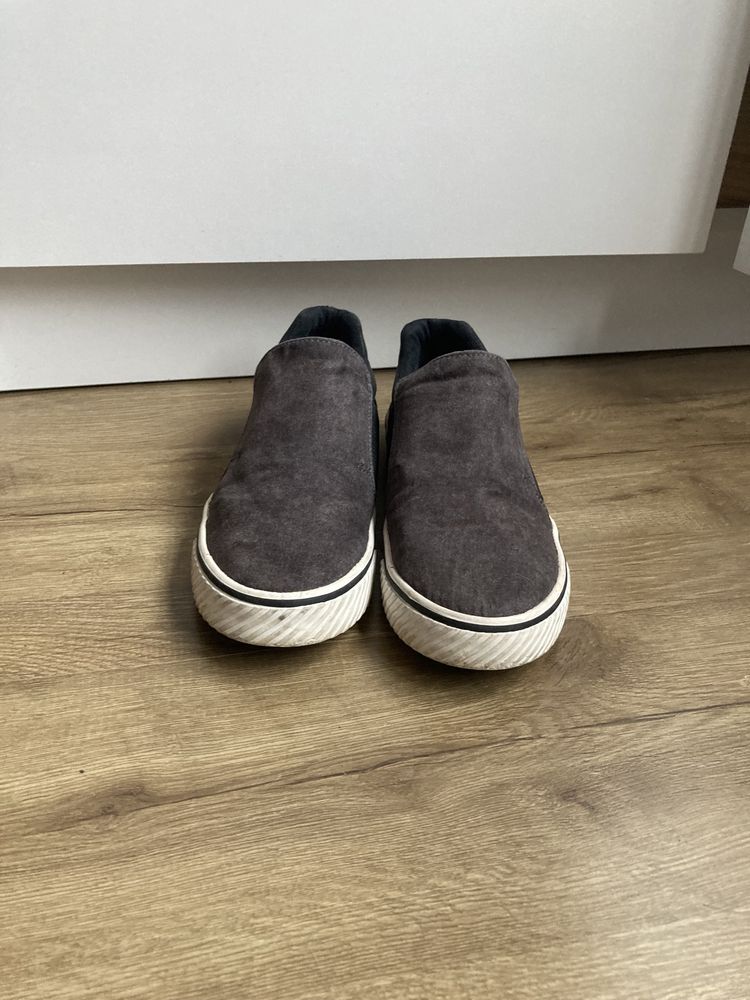 Zara Slip-On