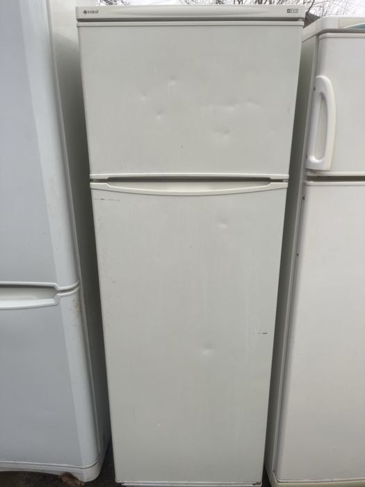 Продам холодильники