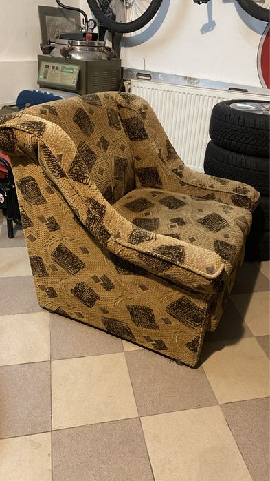 Крісло в дуже гарному стані